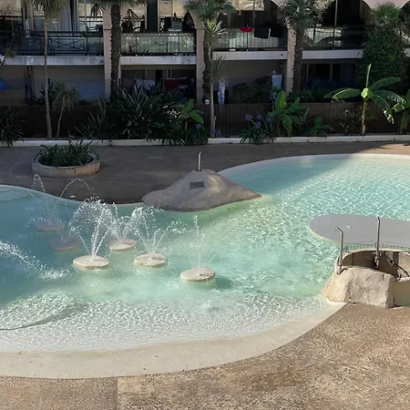 T2 Bord De Piscine 2025